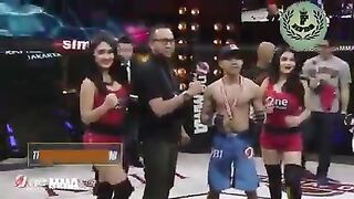 Video Full... MMA Fighter Touches Vital Ring Girl_low.