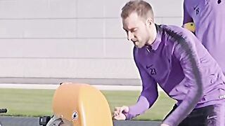 Ce que Ozil réussi toujours à bien faire