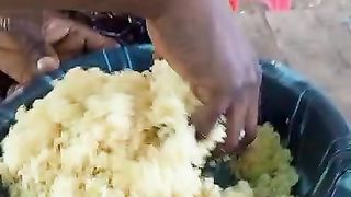 Comment manger l'atieke avec le poisson fumé