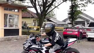 ZX25r while keren!!!