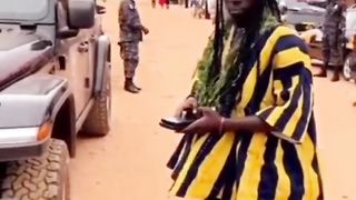 TWIN BROTHERS WITH SAME DRESS ON REELS