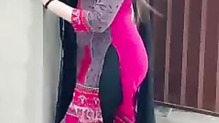 Hoti girls