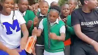 THE BEST SCHOOL REMIX ON REELS