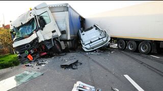 THE ULTIMATE TRUCK CRASH COMPILATION