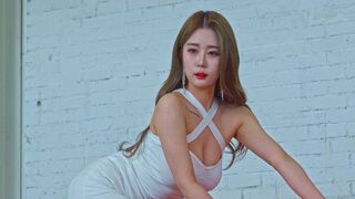 BOMI Bomi horizontal video 4th outfit girlcrush -2023