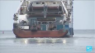 Sous-marin_disparu_pr%C3%A8s_du_Titanic___course_contre_la_montre_pour_retrouver_le_submersible(360p). Télécharger une video