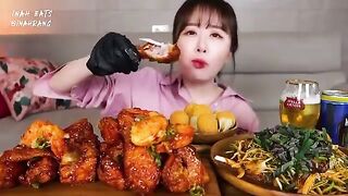 MUKBANG