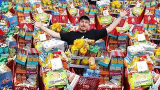 Miane ek store se sab kuch khareed liya