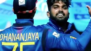 Back to back wickets by hasaranga