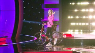 An Artistic Cyclist. It's Ceyda