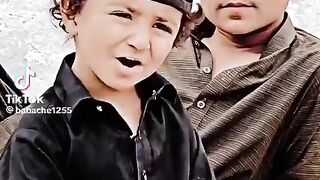 Larkay ko Bahut Sharmenddah Kadea Larki Nain Mugar