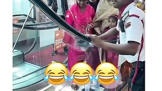So Funny prank in Mall