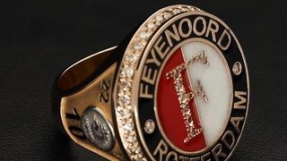 Чемпионам чемпионское кольцо!