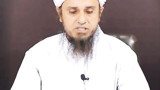 SAF MUKAMMAL KARNE K LIYE NAMAZI K AGE SE GUZARNA ❓