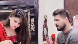 Bahut Lammbi Zabaan Sarkar ki????????????