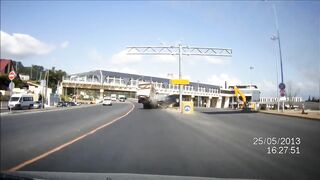 unbelievable Car Crash Compilation