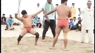 Funny video spot me bhai log  fighting