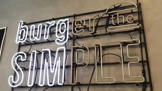 Amazing size!! American style chicken burger, shrimp burger, cheese burger / korean street food