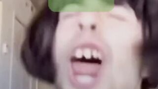 Vidéo drôle de sandra ! on ne peut s'empêcher de rire ???? ???? ????