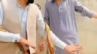 Pehle naach (subscribe please)