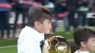 Dope moves by Messi son