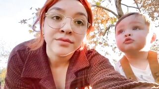 Eye contact baby and mother