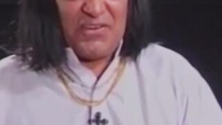 Hath dehkh kar mulq ki taqdeer bta sakta hoon????????