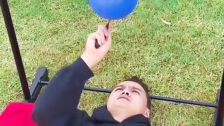 BALLON POP!!
