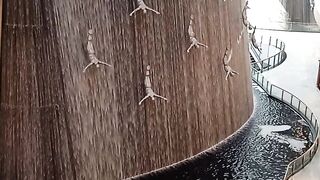 Dubai Mall Water fall