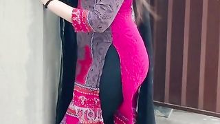 DIL KARTA HAY TERI ZULFON SAY KHAYLOON..