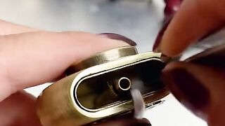 La fabrication d'un briquet spécial !