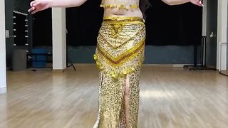 Apsara Aali  Choreography by Medhavi Mishra  Ajay Atul  Sonalee Kulkarni  #movethedancespace