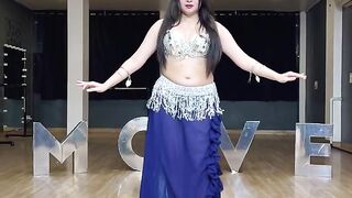 LEARN BELLY DANCING AT  MOVE THE DANCE SPACE  WITH MEDHAVI #shorts #movethedancespace