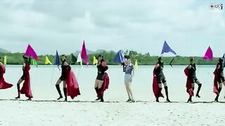 Makhna : Bade Miyan Chote Miyan | Madhuri, Amitabh & Govinda | 90's Blockbuster Song
