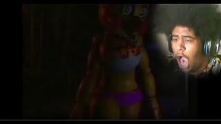 WHY IS CHICA RUNNING LIKE THAT | Fnaf Vhs - Malfuction By @Majjiick 