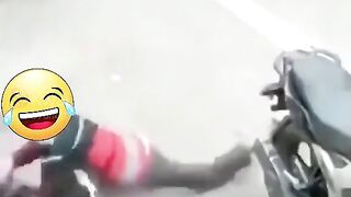 بہت ہی پیاری اور فنی ویڈیو ہے دوستوں