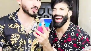 Funny video spot me bhai log 130