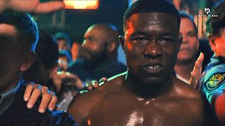 "A Batalha do Ringue: A Ascensão do Campeão do Boxe"