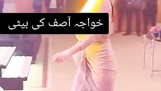 حلال ڈانس کرتے ہوے