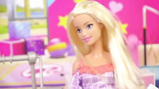 Barbie & ken family Gymnastics class