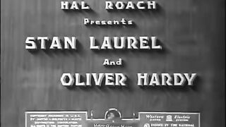 Busy Bodies - Laurel & Hardy (1933)