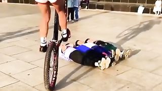 Girls driving cycle vs boy