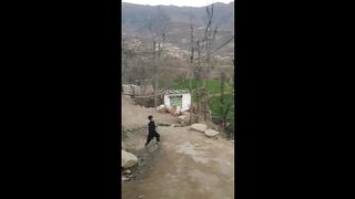 Beutyfull looks || happy child ||green hills beutyfull enjoyment