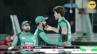 Shaheen shah afridi 1st ball wickets enjoy