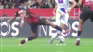 Dribbles Humiliants dans le Foot 2023