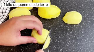 Verser simplement la viande haché sur les pommes de terre !!! Délicieux et facile à réaliser à la maison