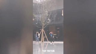 Best Scare Cam Pranks 2023 sur TikTok #102 _ Essayez de ne pas rire _ Compilation de vidéos drôles part13