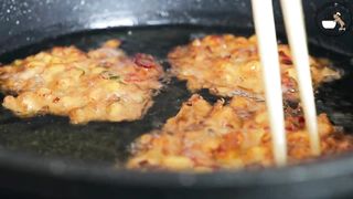 Bakwan Jagung _ Crispy Indonesian Corn Fritters _ Resep Gorengan Kriuk Renyah