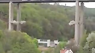 AMAZING BRIDGE ON REELS