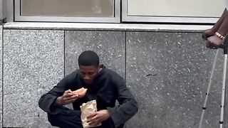 Social experience and get good answers with this man